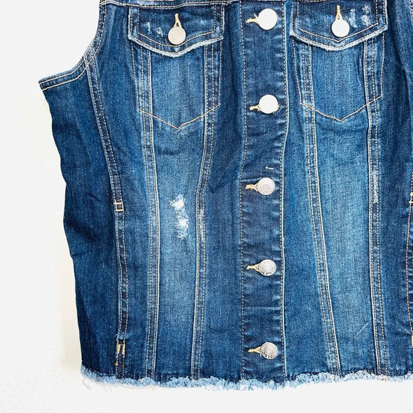 Maurices Dark Wash Distressed Frayed Hem Sleeveless Denim Vest Small Women’s - Picture 4 of 11